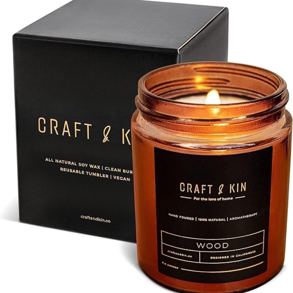 NWT Craft & Kin "Wood" Scented Candle 🕯️🪵